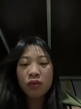 Lyn-be99 online show from March 27, 12:19 am