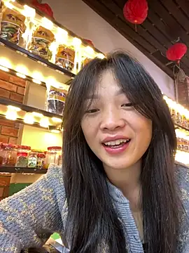 Lyn-be99 online show from April 1, 12:02 am