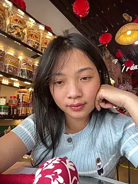 Lyn-be99 online show from March 29, 6:15 am