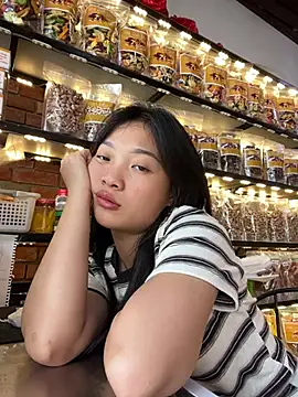 Lyn-be99 online show from March 28, 5:41 am