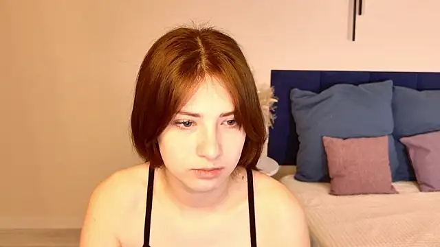 Snapshot of Elis_bb chatting on March 12, 8:02 pm Elis bb online show from March 12, 8:02 pm