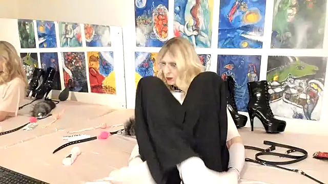 Miaxma online show from April 17, 7:49 pm