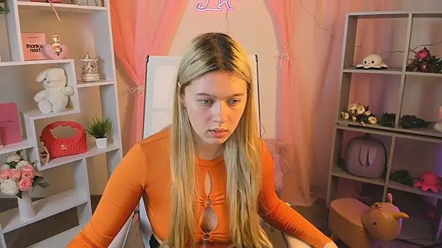 CelestineMauriac online show from April 7, 4:09 pm