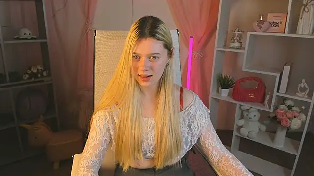 CelestineMauriac online show from April 15, 7:58 pm