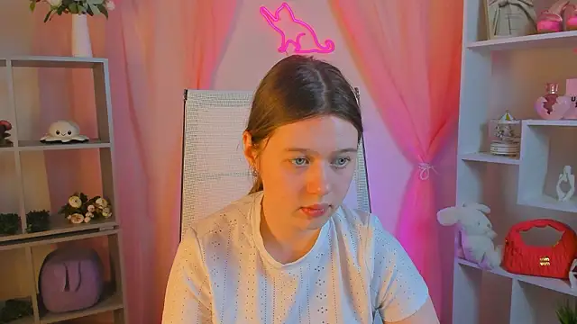 Snapshot of CelestineMauriac chatting on February 24, 2:51 pm CelestineMauriac online show from February 24, 2:51 pm