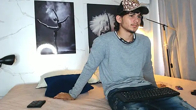 jhossua xxx online show from January 19, 12:42 pm