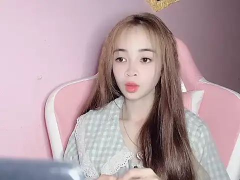 Emily031 online show from March 6, 6:14 pm