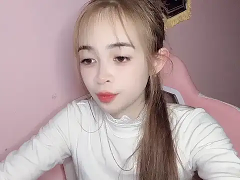 Emily031 online show from February 14, 4:51 pm