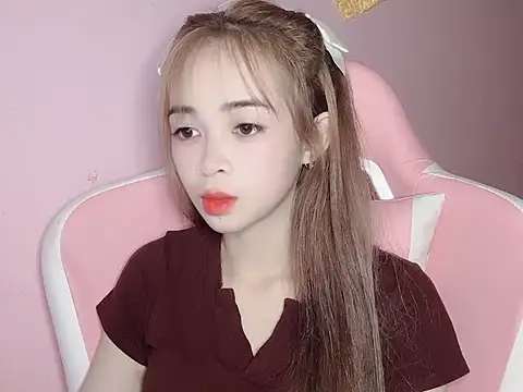 Emily031 online show from February 21, 4:31 pm