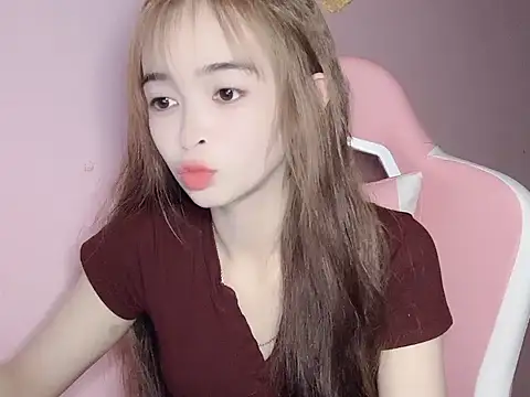 Emily031 online show from February 12, 4:07 pm