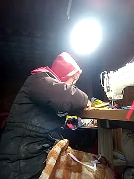 Snapshot of yoyosexy11 chatting on February 10, 7:40 am yoyosexy11 online show from February 10, 7:40 am