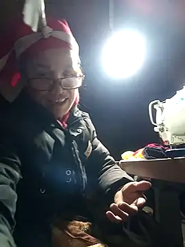 Snapshot of yoyosexy11 chatting on February 8, 1:53 pm yoyosexy11 online show from February 8, 1:53 pm