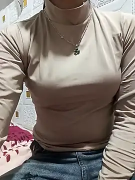 Snapshot of Kowew-nkie chatting on February 20, 10:28 am Kowew-nkie online show from February 20, 10:28 am