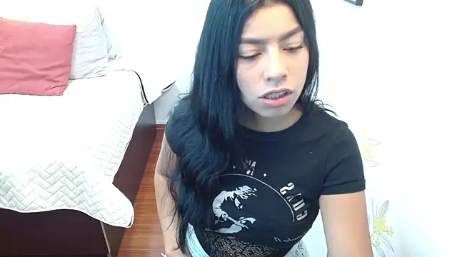 Laia white online show from March 3, 11:50 am