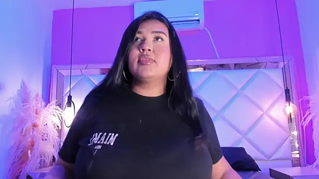 Dojaaiisha online show from February 11, 11:59 pm