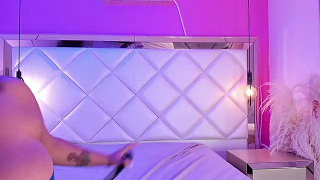 Dojaaiisha online show from February 13, 11:49 pm