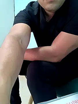 Snapshot of Ryzca chatting on March 7, 4:23 pm Ryzca online show from March 7, 4:23 pm