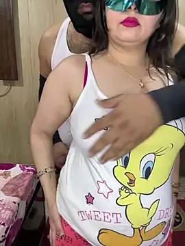 Indian coupl1122 online show from February 22, 5:32 am