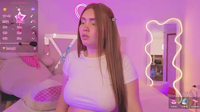 SABRIINA TAY online show from February 18, 11:50 am