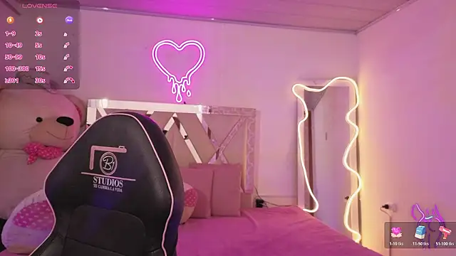 SABRIINA TAY online show from March 7, 11:27 am