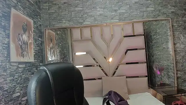 Shara Oz online show from April 11, 3:03 am