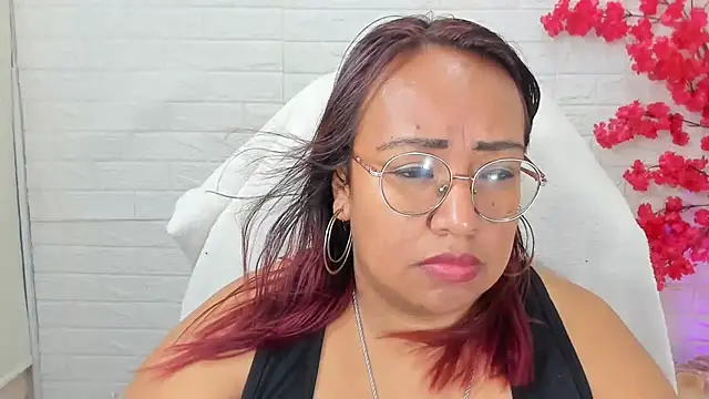 Shara Oz online show from March 6, 2:39 am