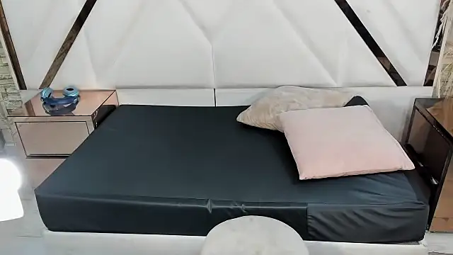 Shara Oz online show from February 24, 2:34 am