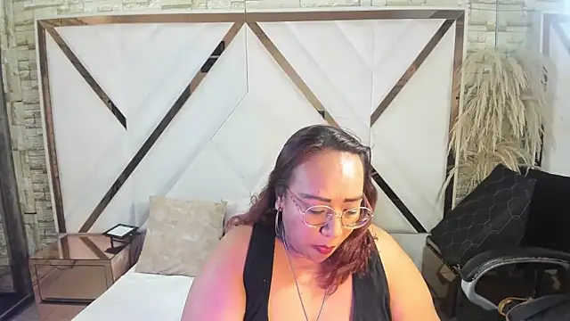 Shara Oz online show from April 4, 2:51 am