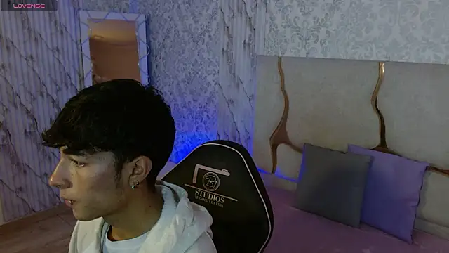 osamu tay online show from March 29, 3:08 am