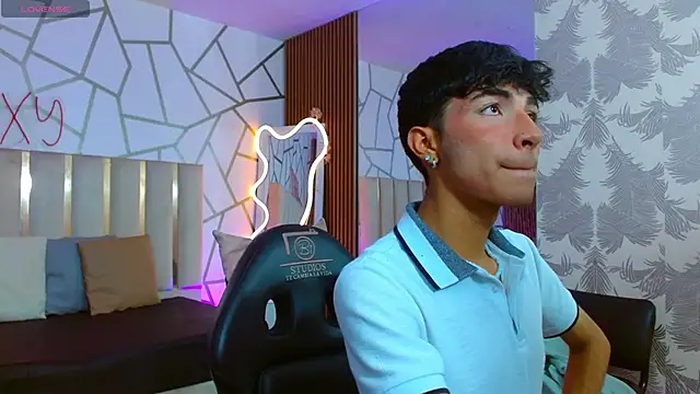 osamu tay online show from March 15, 3:24 am