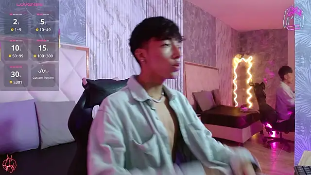 Snapshot of osamu_tay chatting on February 4, 11:38 am osamu tay online show from February 4, 11:38 am