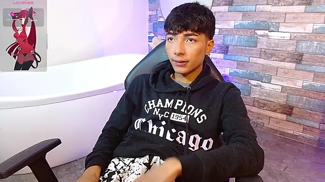 Snapshot of osamu_tay chatting on February 28, 12:05 pm osamu tay online show from February 28, 12:05 pm