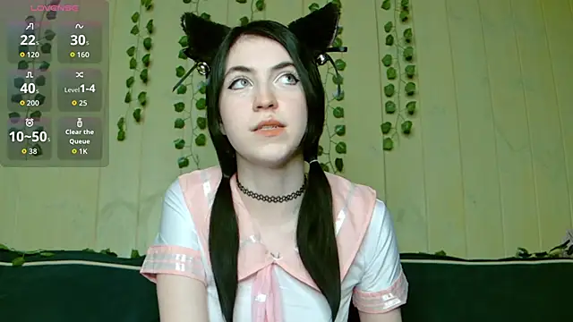 reze daisies online show from March 8, 4:21 pm