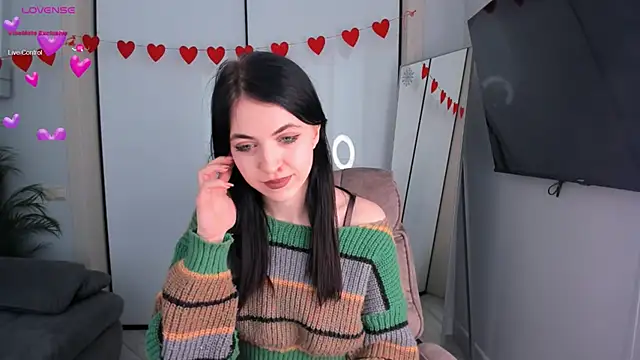 reze daisies online show from February 26, 9:53 am