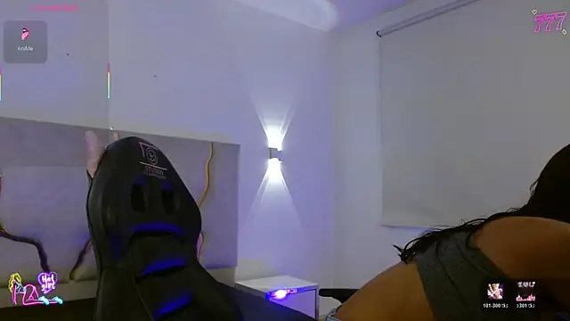 TINY TAY online show from February 16, 12:04 pm