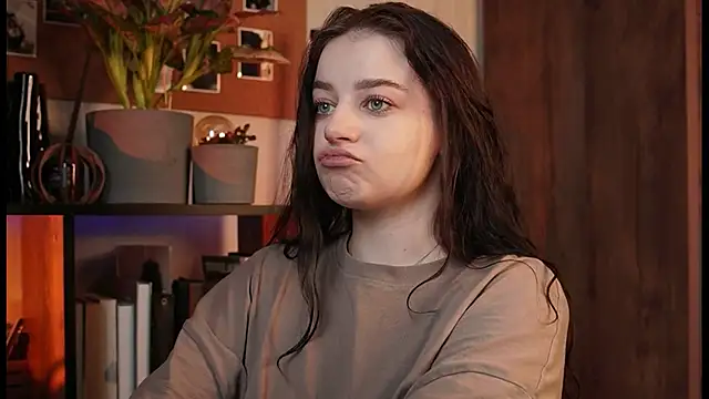 just dakota  online show from February 17, 10:23 am