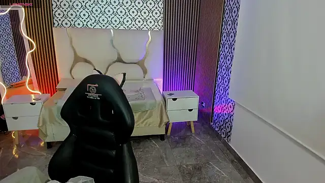 NOOAH TAY online show from March 12, 7:18 pm