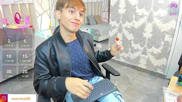 EVAN TAY online show from April 13, 3:10 am