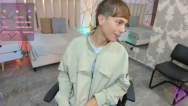 EVAN TAY online show from April 12, 3:21 am