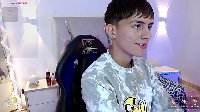 EVAN TAY online show from February 11, 3:06 am