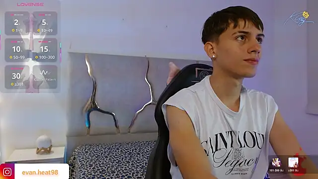 EVAN TAY online show from February 9, 3:04 am