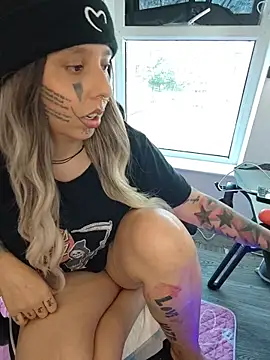 ThatAltGirl online show from May 28, 10:00 am