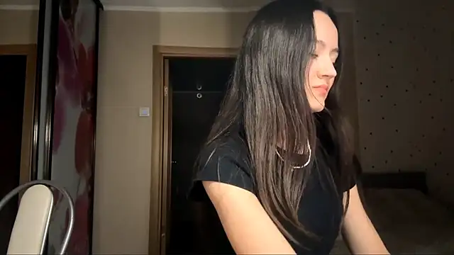 Snapshot of Kiaicatie chatting on February 4, 5:52 pm Kiaicatie online show from February 4, 5:52 pm