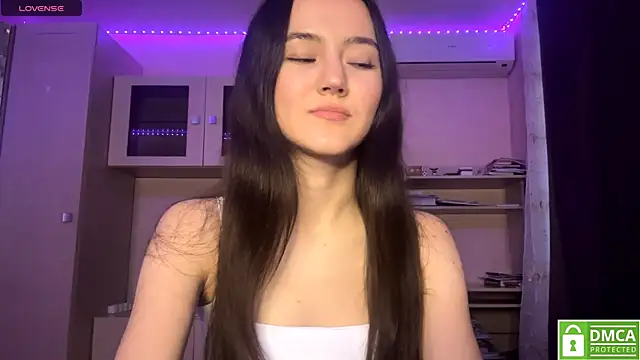 Snapshot of Kiaicatie chatting on June 23, 2:26 pm Kiaicatie online show from June 23, 2:26 pm