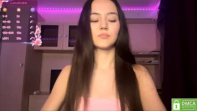 Snapshot of Kiaicatie chatting on July 10, 2:28 pm Kiaicatie online show from July 10, 2:28 pm
