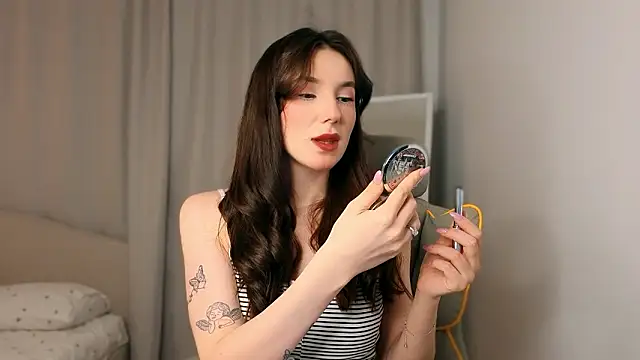 ssandralovin online show from March 29, 8:21 pm