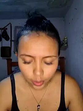 Snapshot of Daniela_Cruz_ chatting on February 25, 11:15 pm Daniela Cruz online show from February 25, 11:15 pm