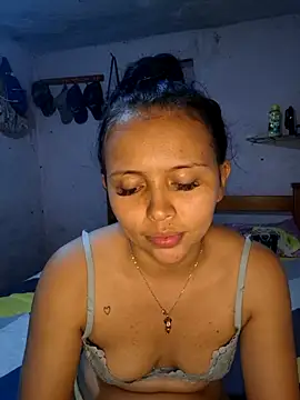 Snapshot of Daniela_Cruz_ chatting on February 16, 7:12 pm Daniela Cruz online show from February 16, 7:12 pm