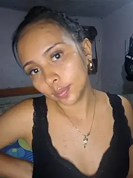 Snapshot of Daniela_Cruz_ chatting on February 8, 3:43 pm Daniela Cruz online show from February 8, 3:43 pm