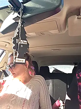 Snapshot of BeautifulFire23 chatting on February 10, 5:34 pm BeautifulFire23 online show from February 10, 5:34 pm